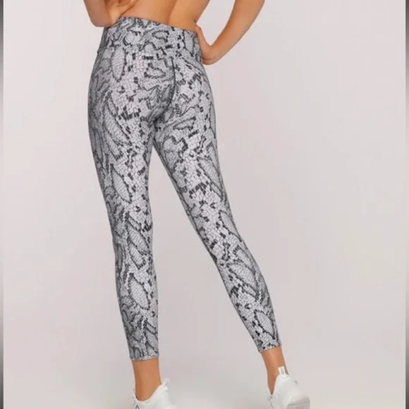 Lorna Jane Mid-Rise Cropped Blue Snakeskin Legging S - Picture 2 of 11